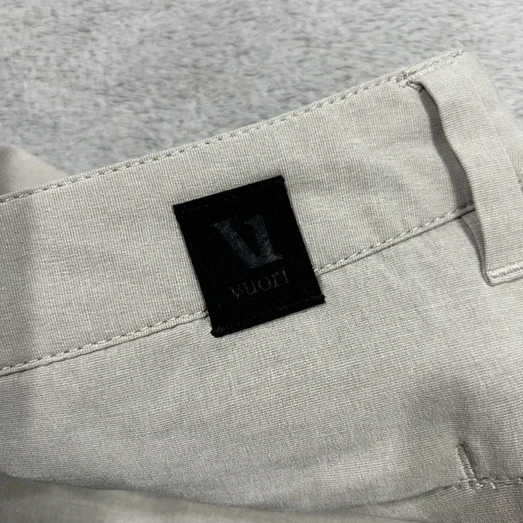 Vuori Aim Shorts Mens 38 Beige V368 Chino Golf Stretch Lightweight Performance - Picture 12 of 14